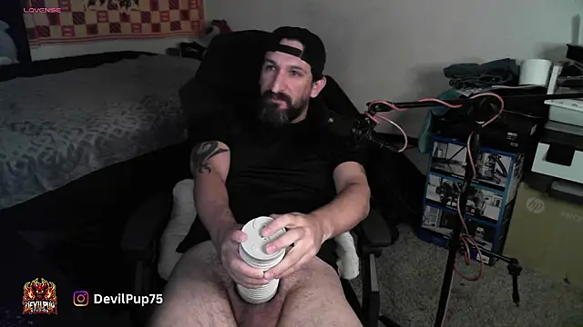 Snapshot of DevilPup75_ chatting on 2, 2, 2026 DevilPup75 online show from 2, 2, 2026