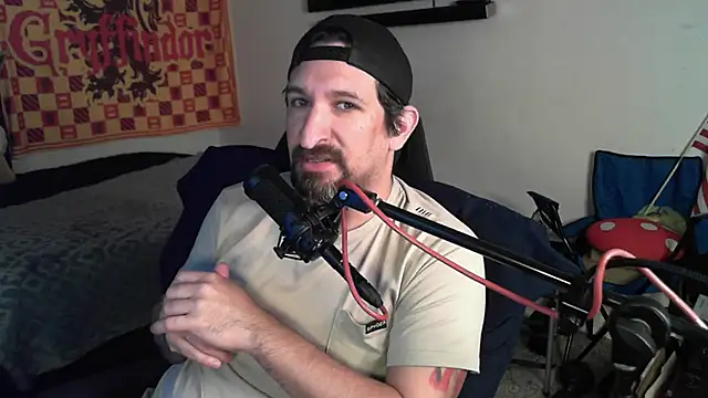 DevilPup75  online show from 24, 10, 2025