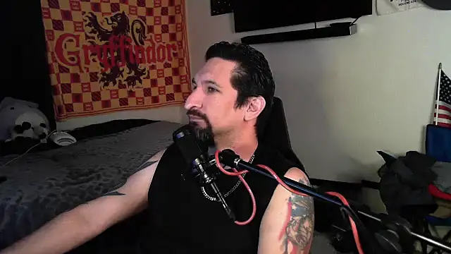 DevilPup75  online show from 25, 9, 2025