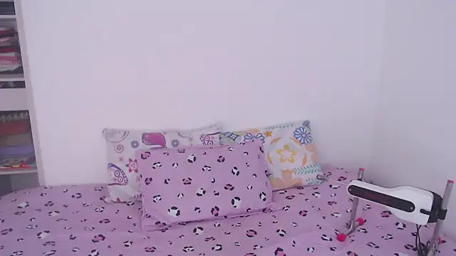 Tiiana online show from 17, 4, 2026