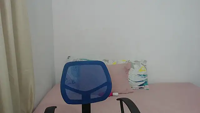 Snapshot of Tiiana chatting on 30, 11, 2025 Tiiana online show from 30, 11, 2025