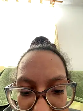 Valen1800 online show from 8, 10, 2025