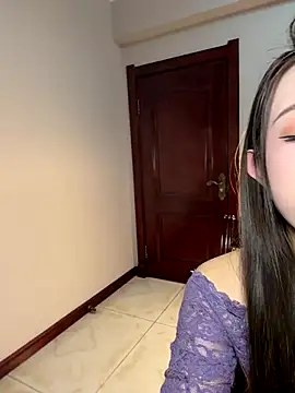 tuanzi125216 online show from 5, 11, 2025