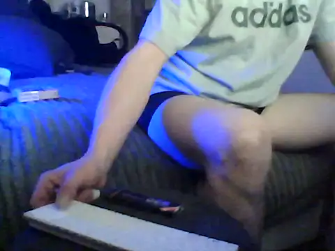 Thoma9034 online show from 6, 2, 2026