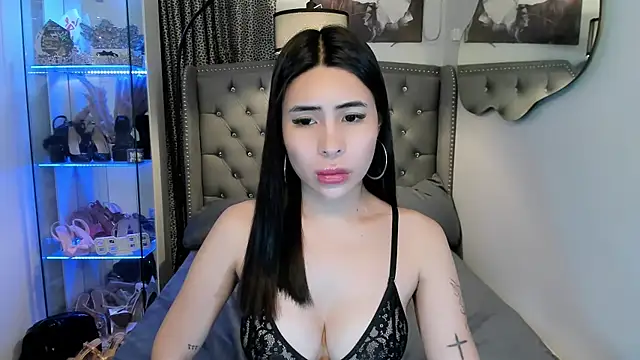 Claudia empress online show from 23, 10, 2025