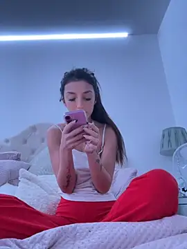 naughtybella05 online show from 26, 10, 2025