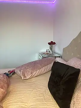 naughtybella05 online show from 13, 11, 2025