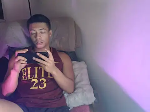 Snapshot of Asian_gregor chatting on 3, 6, 2026 Asian gregor online show from 3, 6, 2026