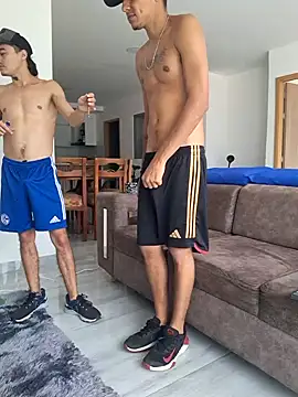 skinny23cm online show from 4, 2, 2025