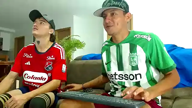 skinny23cm online show from 4, 2, 2025