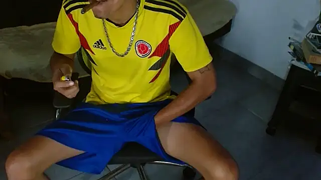 skinny23cm online show from 8, 4, 2026