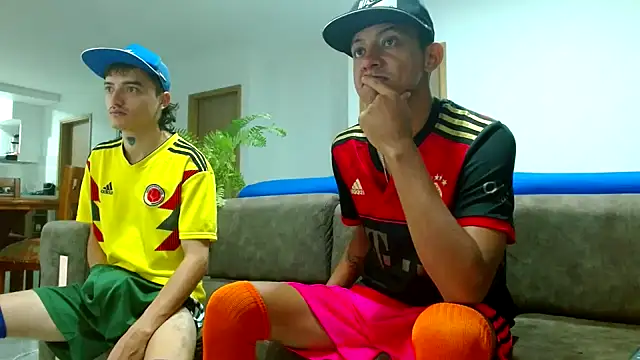 skinny23cm online show from 2, 2, 2025