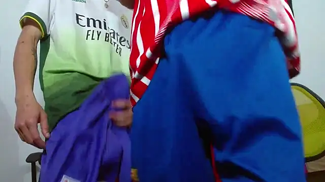 Snapshot of skinny23cm chatting on 25, 2, 2026 skinny23cm online show from 25, 2, 2026