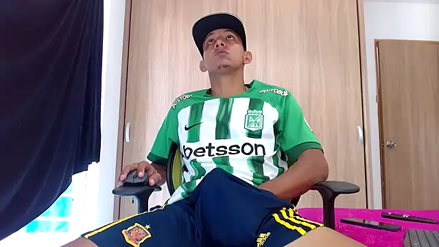 skinny23cm online show from 31, 1, 2025