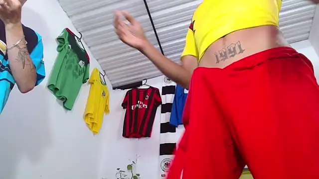 Snapshot of skinny23cm chatting on 11, 2, 2026 skinny23cm online show from 11, 2, 2026