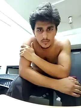 Snapshot of HarryChoudhary21 chatting on 8, 5, 2026 HarryChoudhary21 online show from 8, 5, 2026