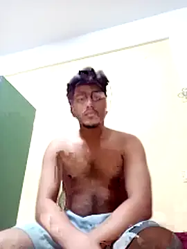 Snapshot of HarryChoudhary21 chatting on 10, 5, 2026 HarryChoudhary21 online show from 10, 5, 2026