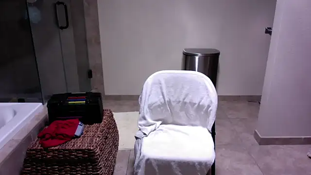 DERTYLAY online show from 3, 4, 2026