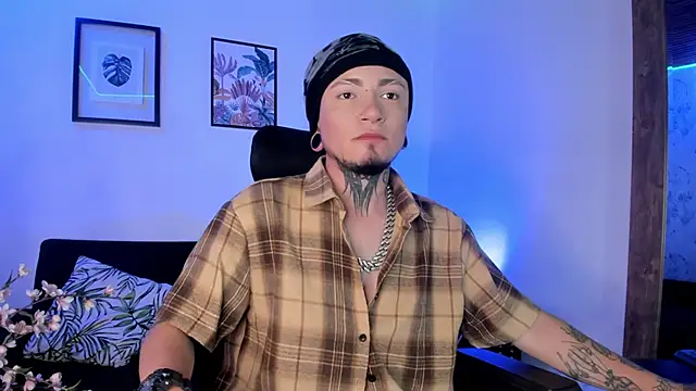 Snapshot of tyler_jones_ chatting on 16, 9, 2025 tyler jones online show from 16, 9, 2025