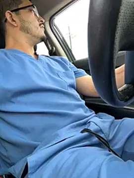 Dwizzlerperizzlee online show from 13, 4, 2026