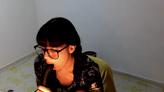 Snapshot of meganmiauu chatting on 30, 5, 2026 meganmiauu online show from 30, 5, 2026