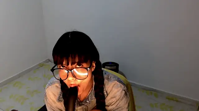 Snapshot of meganmiauu chatting on 29, 5, 2026 meganmiauu online show from 29, 5, 2026