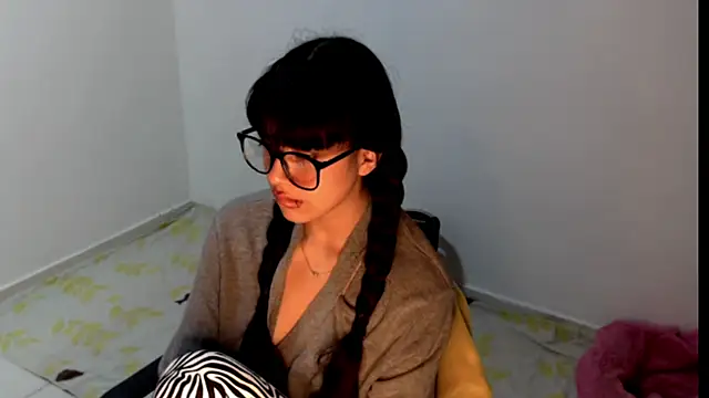 Snapshot of meganmiauu chatting on 25, 5, 2026 meganmiauu online show from 25, 5, 2026