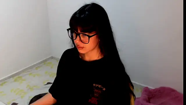 Snapshot of meganmiauu chatting on 14, 5, 2026 meganmiauu online show from 14, 5, 2026