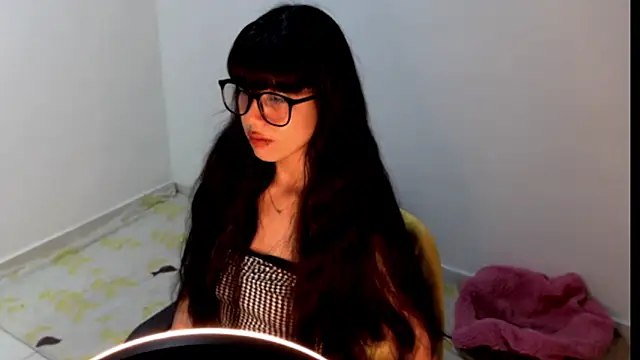 Snapshot of meganmiauu chatting on 24, 5, 2026 meganmiauu online show from 24, 5, 2026
