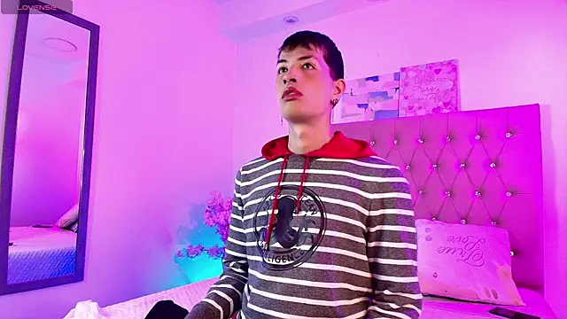 OzorioDany online show from 21, 11, 2025