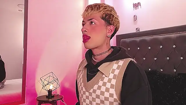 OzorioDany online show from 1, 10, 2025