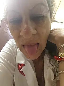 MaryeLunna online show from 8, 11, 2025