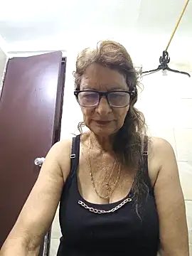 MaryeLunna online show from 11, 11, 2025