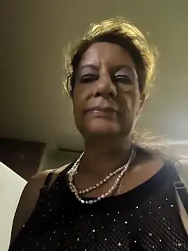 MaryeLunna online show from 31, 10, 2025