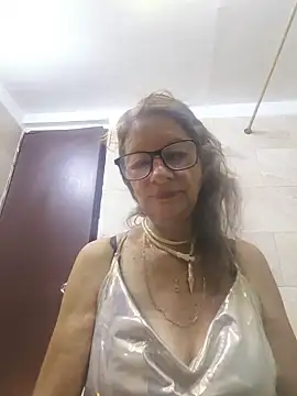 MaryeLunna online show from 9, 8, 2026