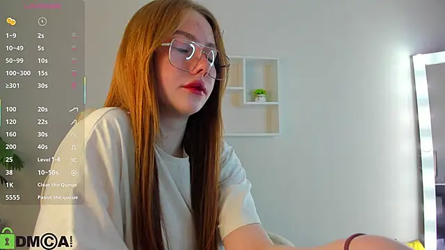 Snapshot of Roxy_Sunnny chatting on 19, 10, 2025 Roxy Sunnny online show from 19, 10, 2025