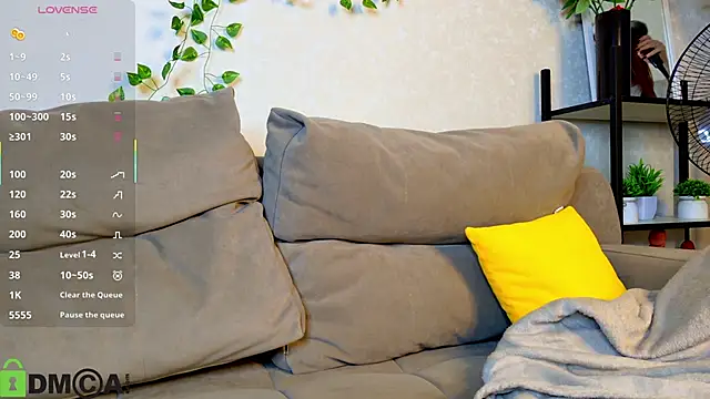 Snapshot of Roxy_Sunnny chatting on 31, 10, 2025 Roxy Sunnny online show from 31, 10, 2025