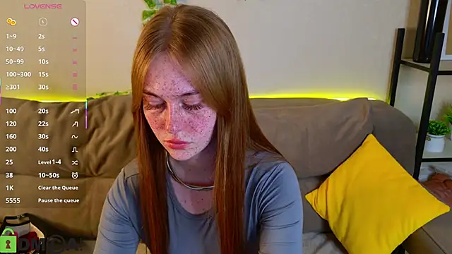 Snapshot of Roxy_Sunnny chatting on 7, 11, 2025 Roxy Sunnny online show from 7, 11, 2025