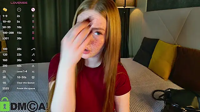 Snapshot of Roxy_Sunnny chatting on 23, 10, 2025 Roxy Sunnny online show from 23, 10, 2025