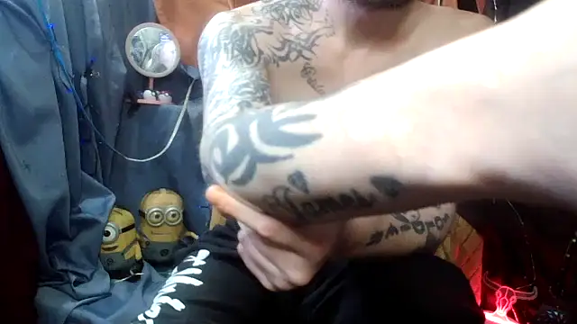 Snapshot of imglorious1010 chatting on 3, 3, 2026 imglorious1010 online show from 3, 3, 2026