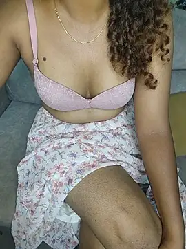 Snapshot of Tamilpallavi chatting on 21, 6, 2026 Tamilpallavi online show from 21, 6, 2026