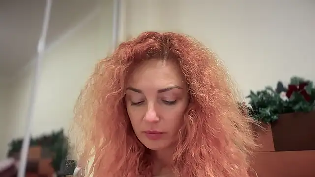 Reddgiirl online show from 27, 11, 2025