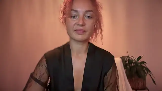 Reddgiirl online show from 25, 10, 2025