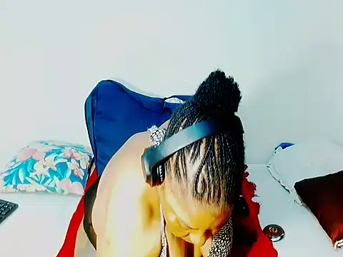 Love-Racheal75 online show from 8, 5, 2026