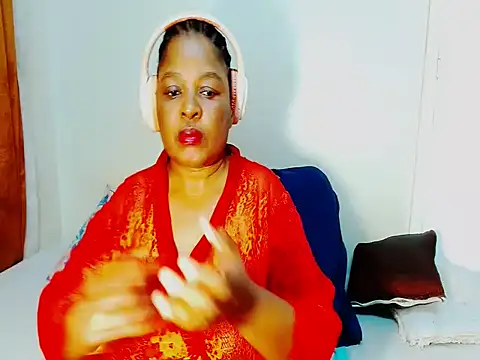 Snapshot of Love-Racheal75 chatting on 29, 6, 2026 Love-Racheal75 online show from 29, 6, 2026