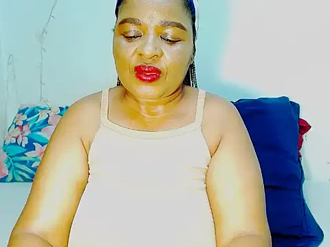 Snapshot of Love-Racheal75 chatting on 17, 11, 2025 Love-Racheal75 online show from 17, 11, 2025