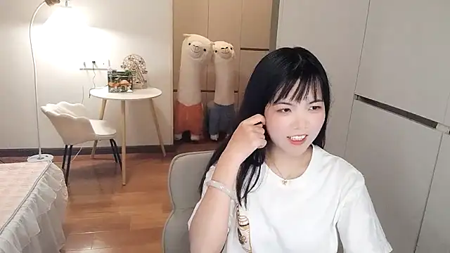 XiaoAnQi online show from 13, 10, 2025