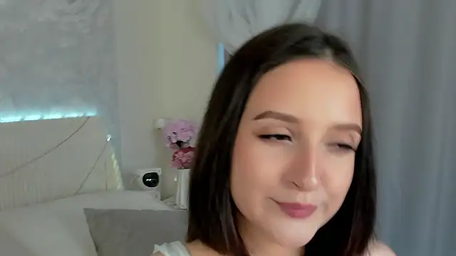 FalineBeacher online show from 7, 4, 2026