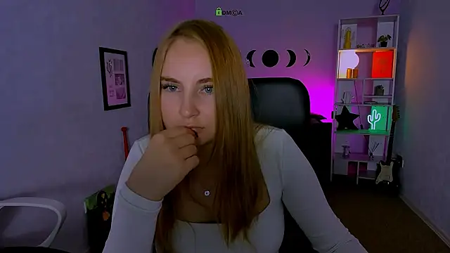 Snapshot of belly_bey chatting on 16, 9, 2025 belly bey online show from 16, 9, 2025