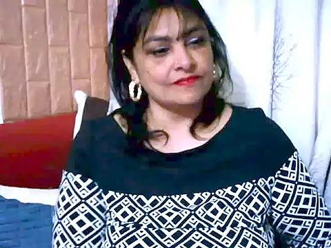 Snapshot of Indiansweetness77 chatting on 3, 7, 2026 Indiansweetness77 online show from 3, 7, 2026